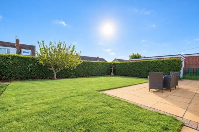 Broom Grove, South Anston photo 3
