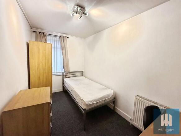 2 bed Apartment to rent Image 4