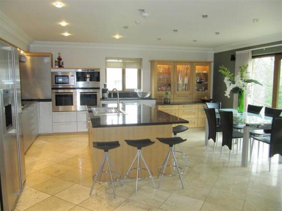 DINING KITCHEN