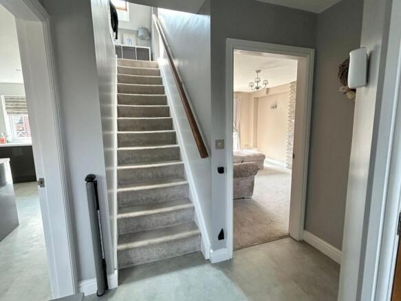 3 bed Detached for sale Image 7