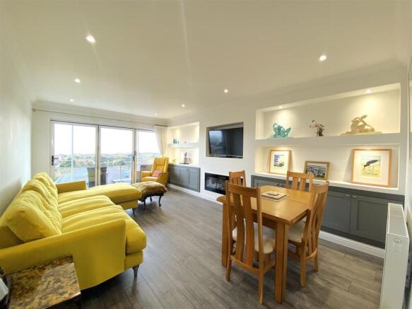 Sutherland Avenue, Bexhill-On-Sea photo 2