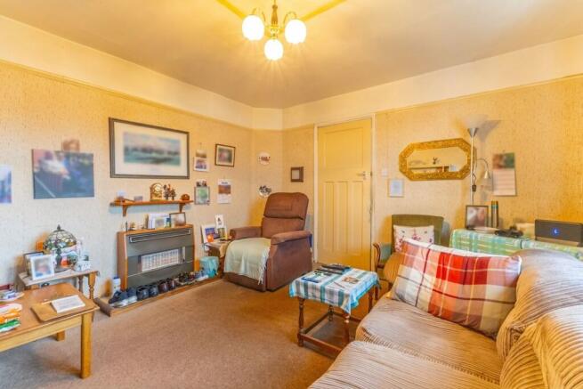 3 bed Semi-Detached for sale Image 10