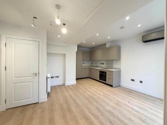Kitchen reception 4.jpg