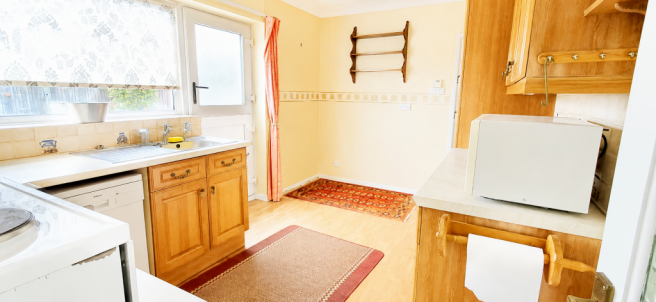 2 bed Detached Bungalow for sale Image 5