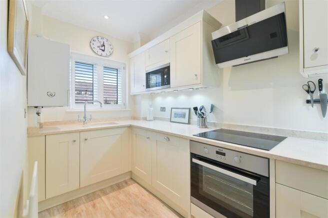 MEADE COURT,28- (1).jpg