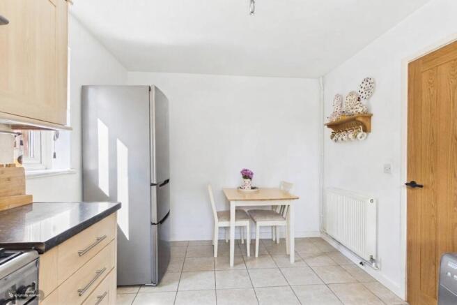 Light airy and ready for you to move in to