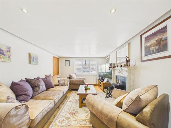 Parklands, Wardley photo 4