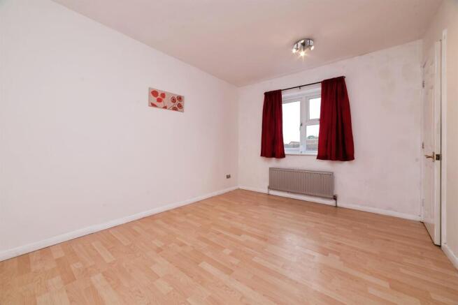 2 bed Semi-Detached for sale Image 7