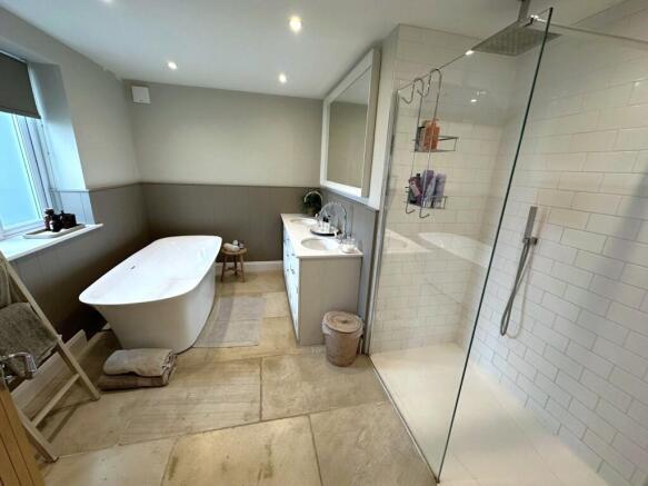 Ensuite