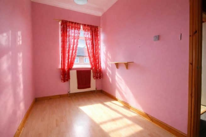 3 bed Terraced to rent Image 5