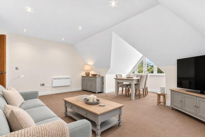 London Road, Sunningdale, Ascot, Berkshire, SL5 photo 3