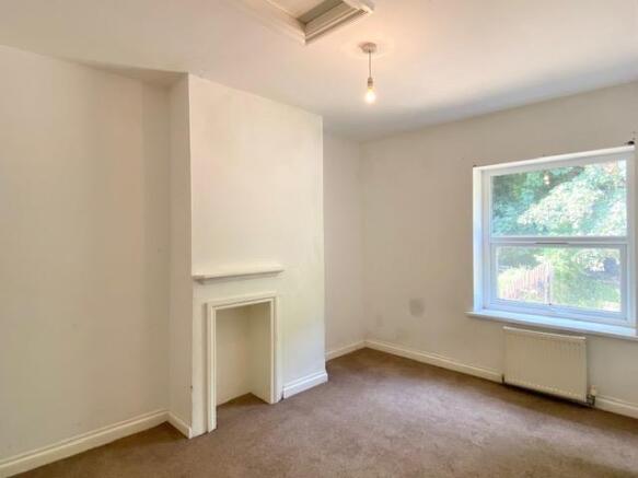 2 bed Terraced for sale Image 5