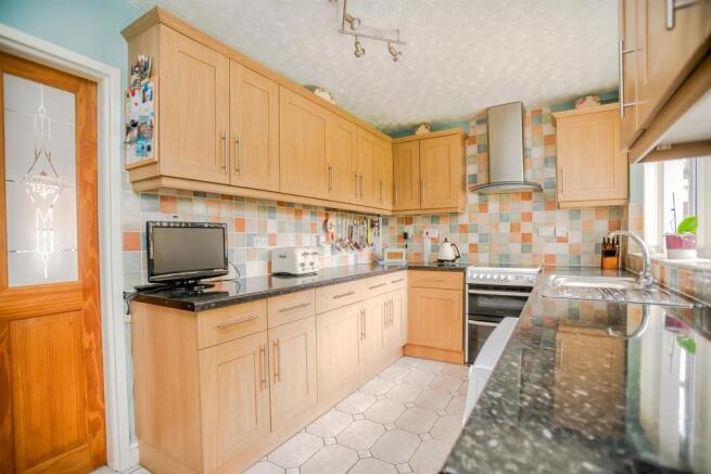 Parker Street, Bloxwich, Walsall WS3 2LE-5.jpg