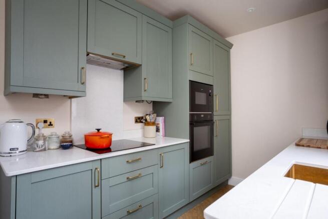 3 bed Terraced for sale Image 10