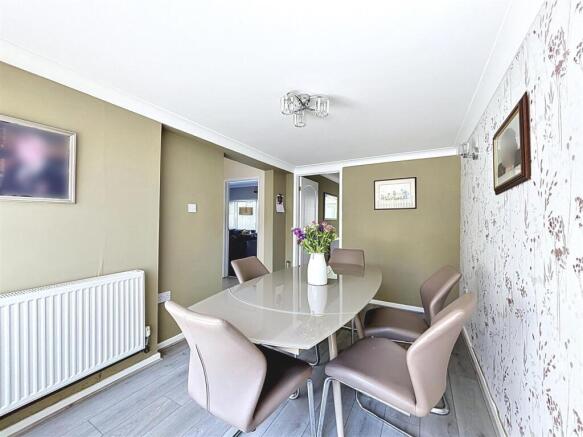 3 bed Detached for sale Image 6