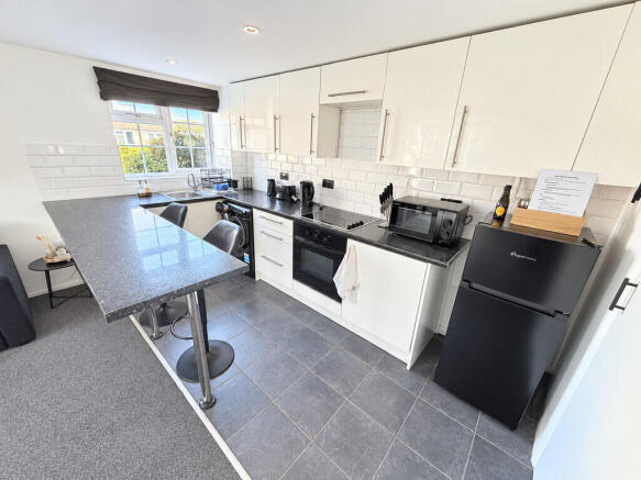 Kitchen (1)
