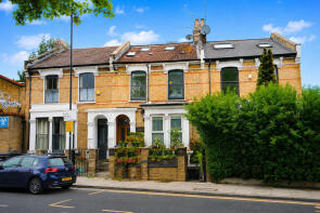 Basement Flat 2, Laura Terrace, Brownswood Road, Hackney, London N4 2SS