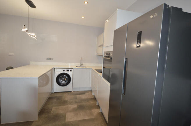 3 Kitchen 
