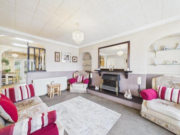 3 bed Terraced for sale Image 7