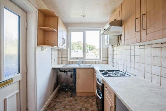 3 bed Terraced for sale Image 8