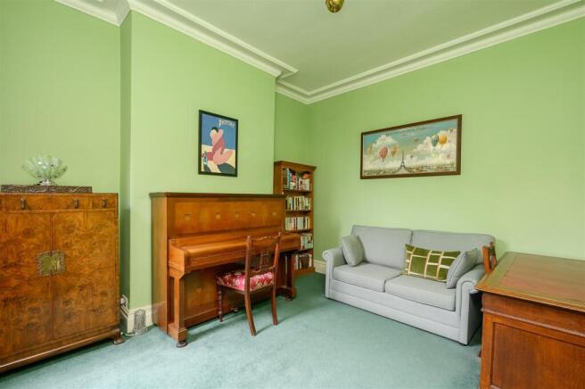 2 bed Apartment for sale Image 7