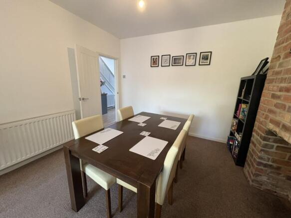 3 bed Semi-Detached for sale Image 6