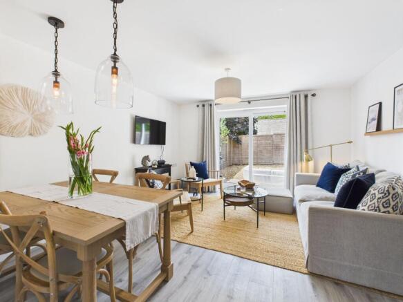 Sitting/Dining Room