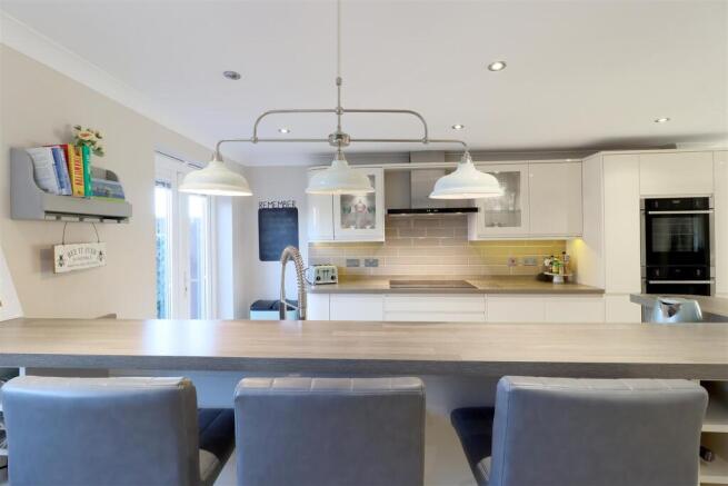 Kitchen / Dining / Snug Area