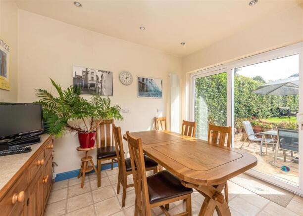 5 Foster Street-kitchen2.jpg