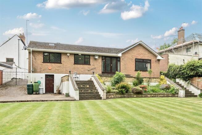 4 Witherley Road, Atherstone