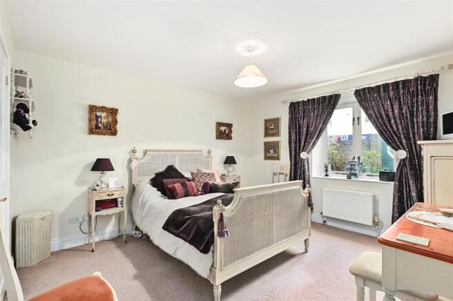 10 Jarretts Close TN31 (14)