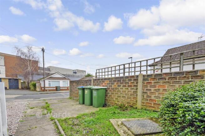 Driveway/Parking