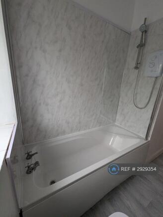 2 bed End of Terrace to rent Image 8