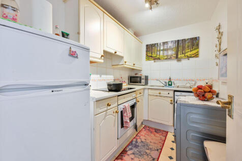 Rossetti Road, South Bermondsey, London, SE16