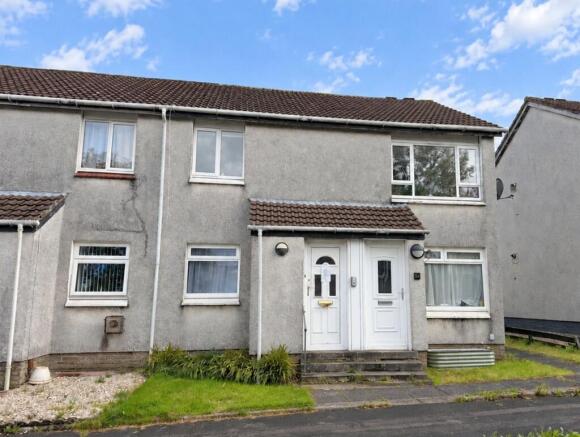 2-bed flat on Loganswell Gardens, Thornliebank, G46, £90,000