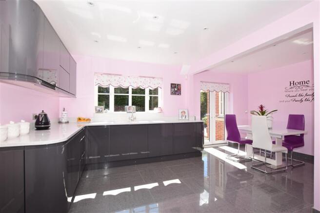 Kitchen/Breakfast Room