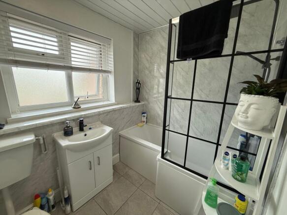 2 bed Terraced for sale Image 10