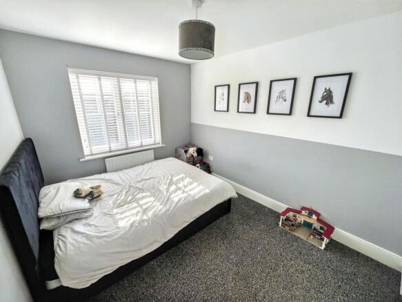 4 bed Detached for sale Image 9