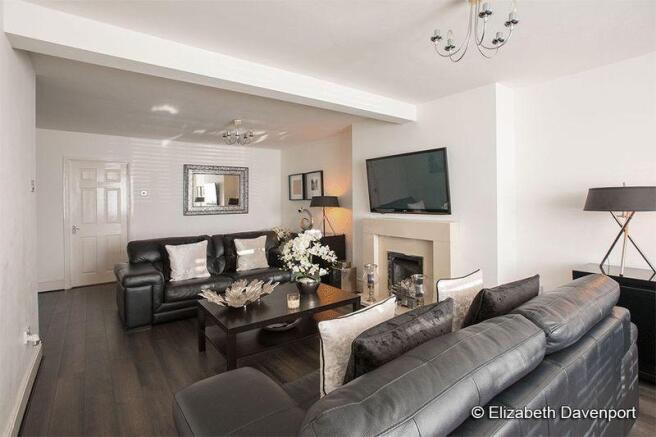 Lovely Lounge
