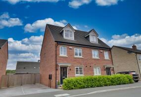 25, Moseley Beck Lane, Cookridge, Leeds LS16 7FD