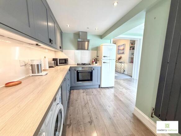 3 bed Terraced for sale Image 4
