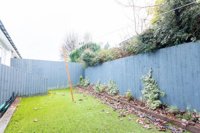 4 bed Semi-Detached for sale Image 10