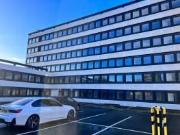 Apartment 502, Yeadon House, Green Lane, Yeadon, Leeds LS19 7GP