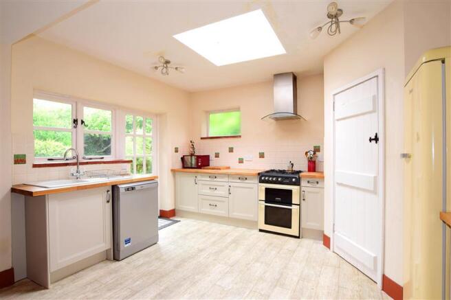 Kitchen /Breakfast Room