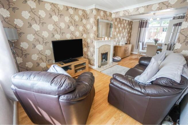 Lounge/Dining Room