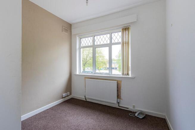 Llanrumney Avenue 31-2.jpg