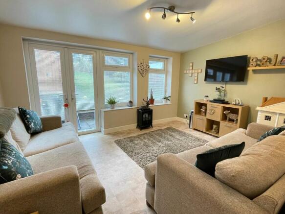 GARDEN ROOM