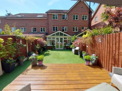 Finsbury Way, Handforth, Wilmslow, Cheshire, SK9