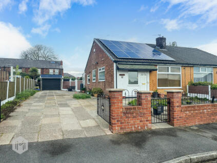 Lingfield Close, Farnworth, Bolton, Greater Manchester, BL4 9NZ