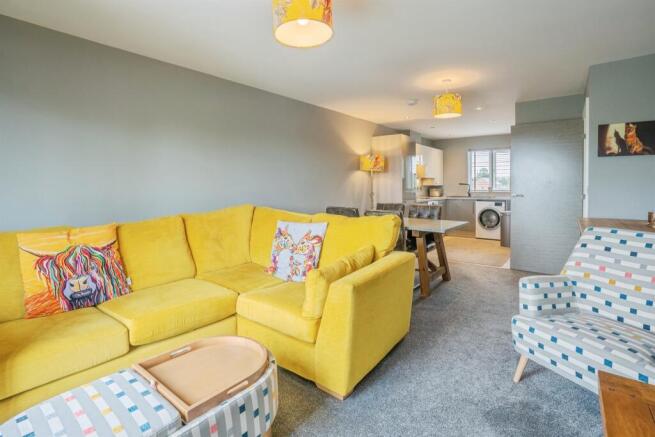 2 bed Apartment for sale Image 9